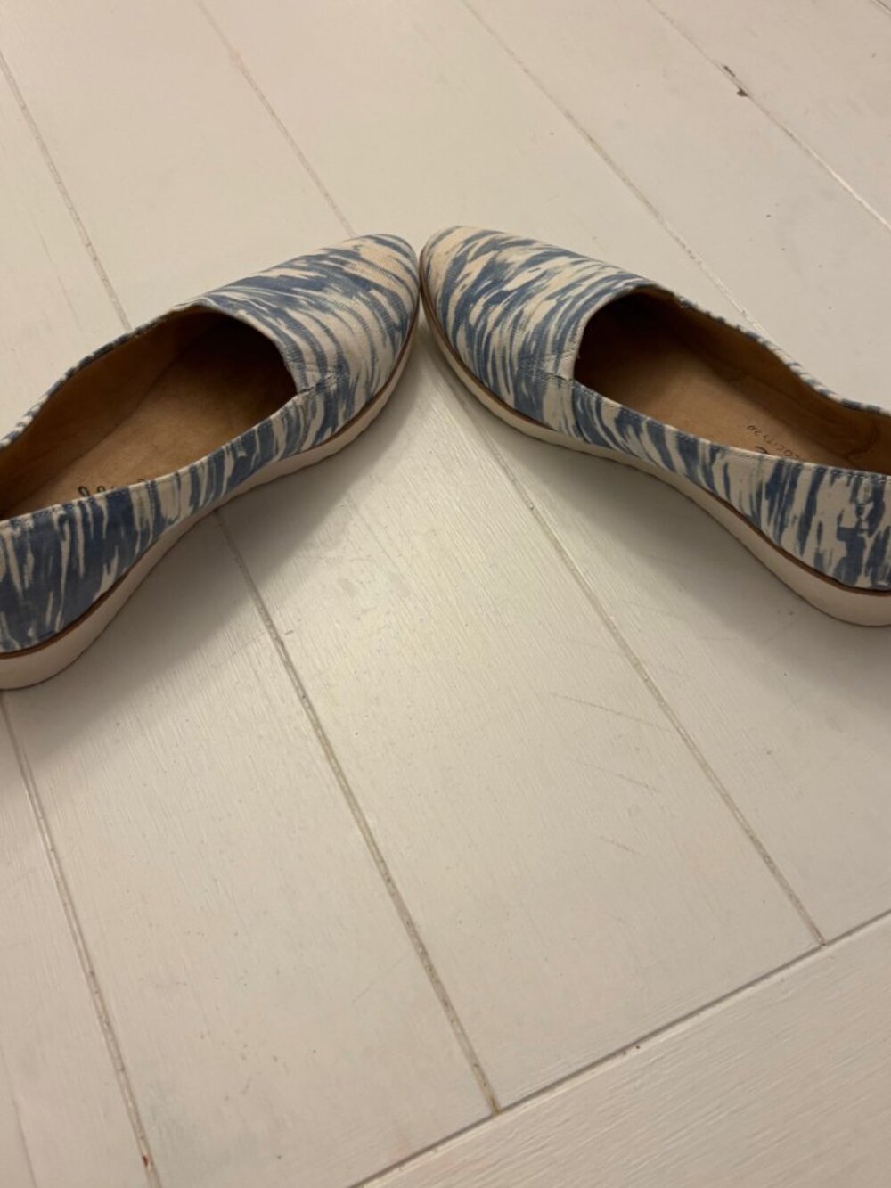 LifeStride Bloom Velocity 2.0 Blue Abstract Comfort Flats 7W - Picture 6 of 8